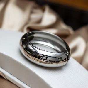 Bracelete Luxo Metálico