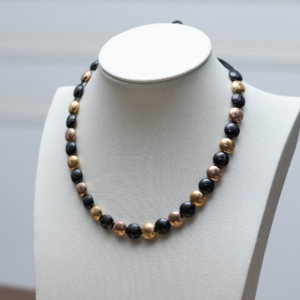 Colar Chocker Esferas