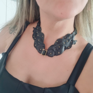 Colar Laço Elegante